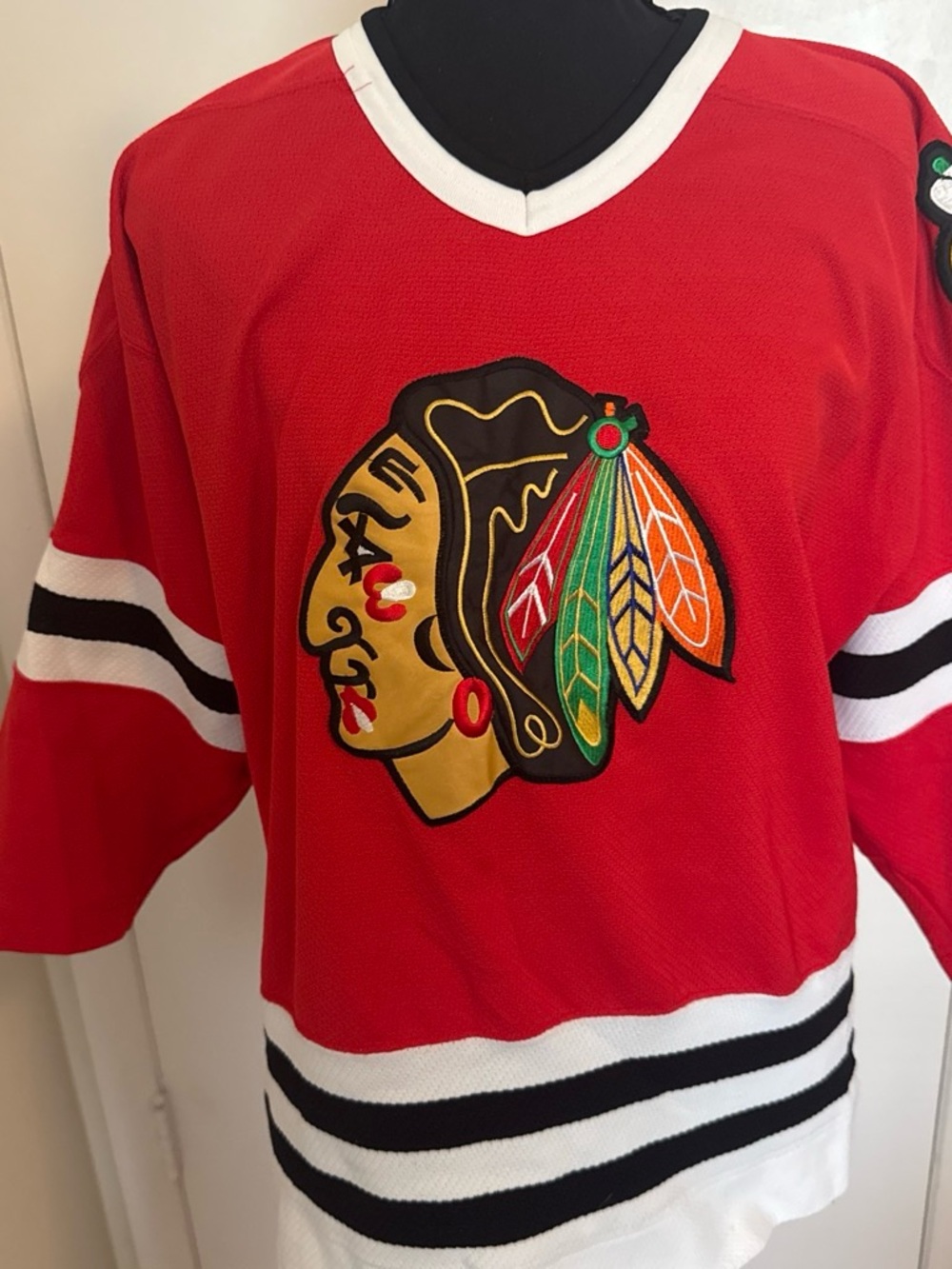 Vintage 90s Starter Chicago Blackhawks NHL Hockey Jersey Youth L/XL Red